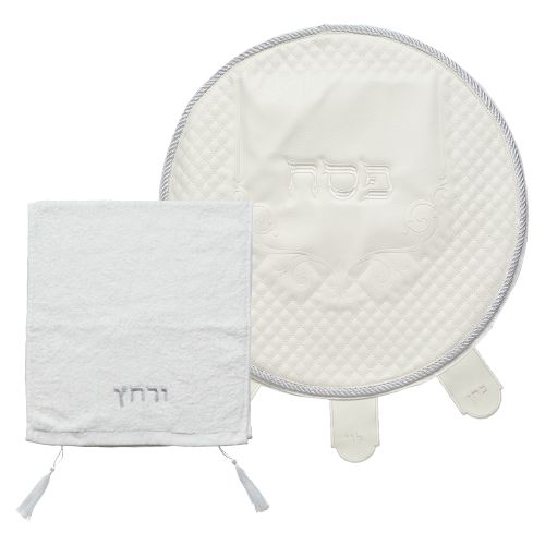 Leatherette 2 pcs Passover Set: Passover Cover with Towel 45 cm