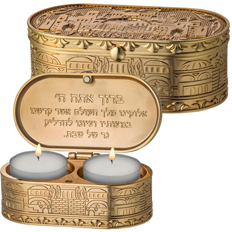 Metal Travel Size Candlesticks in a Box with Cover 4x9 cm - Gold