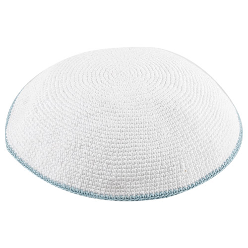 Knitted D.M.C Kippah 16 cm - Sheer White with light blue rim