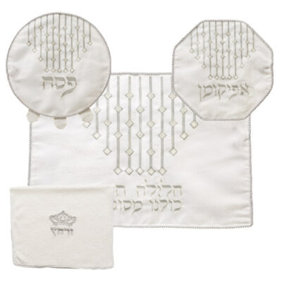 סט פסח ברוקט 4 חלקים: מצה, אפיקומן וכיסויי כריות עם מגבת