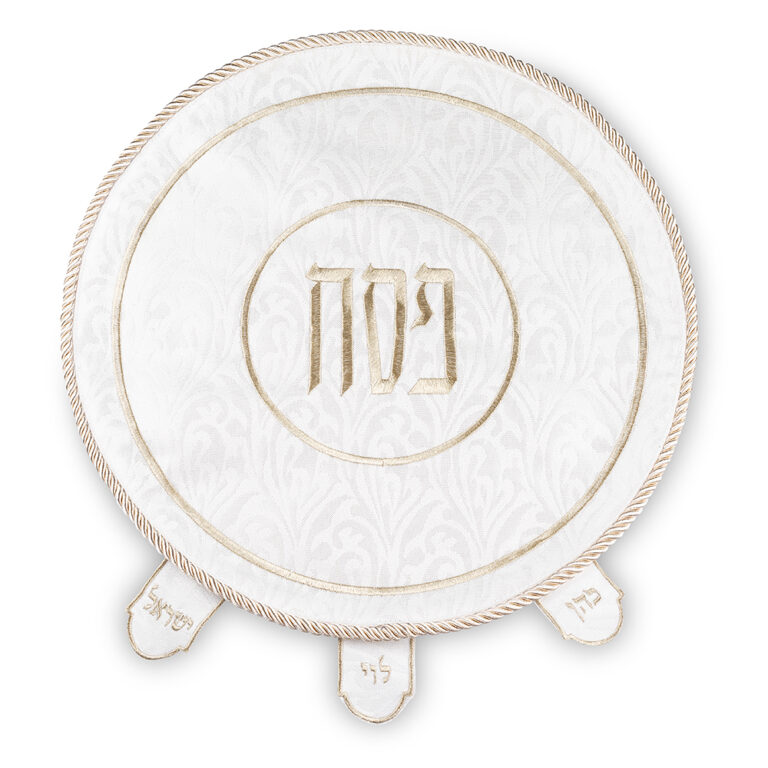 Brockett Passover Cover 45 cm