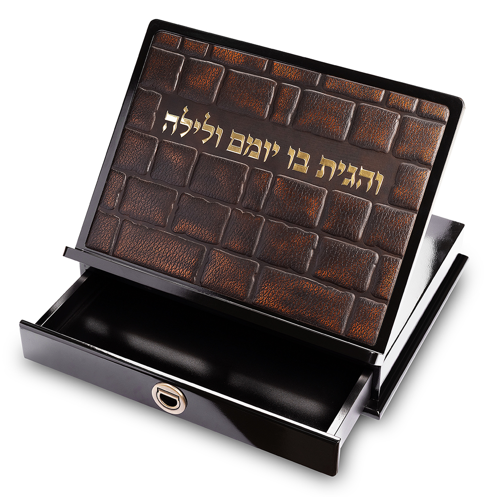 Synagogue Items& Shtenders